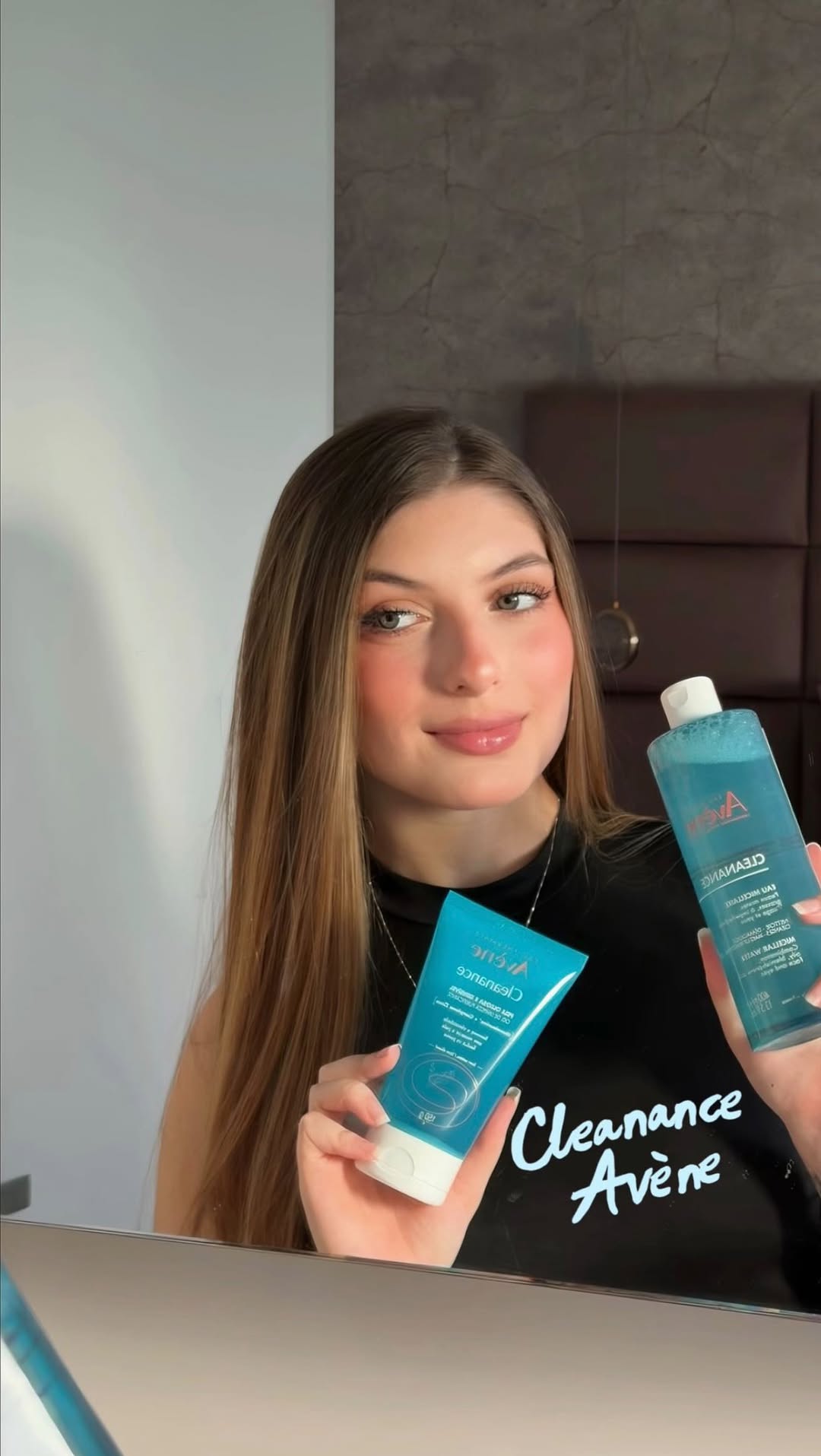 Testei essa combinação por alguns dias e já senti minha pele menos oleosa e com menos cravinhos, coisa que eu tava tentando resolver há meses. 🧖🏼‍♀️🌟 @avenebrasil 💙 @theinsidersbrasil 

#insiderscomcleanance #theinsidersbrasil #skincare #avenecleanance 

*publi