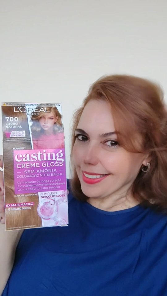 Autocuidado também é sobre se reencontrar 💛
.
Tirei um tempinho pra mim, cuidei do meu cabelo com Casting Creme Gloss e o resultado foi além do que eu esperava…
.
Não é só cor.
É sobre se sentir bem, se olhar com carinho e lembrar o quanto a gente merece esse cuidado ✨

.
@lorealparis 
#brilhoCasting #CastingGlycolicGloss #GlossUpCasting #publi