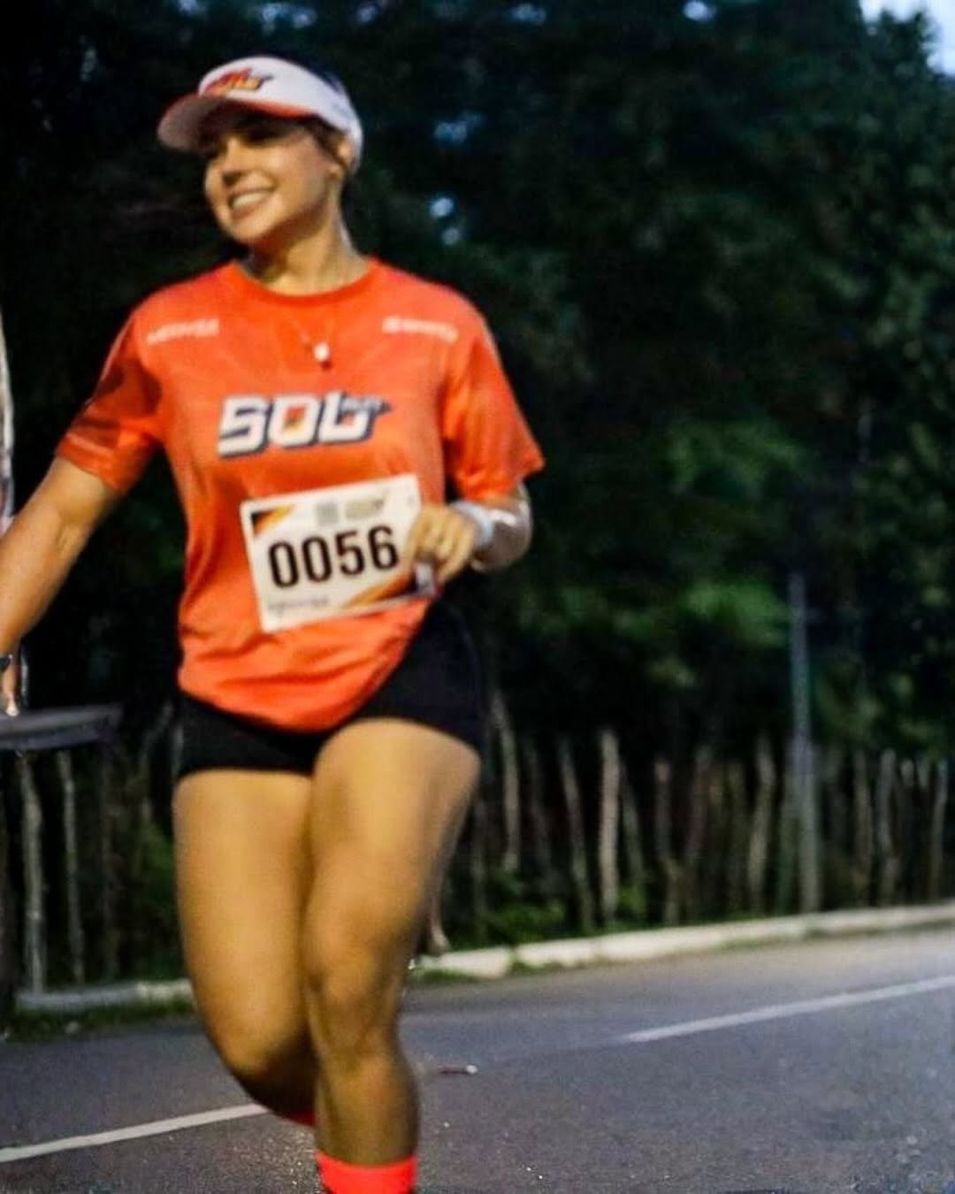 #tbt da minha 2ª corrida 🏃🏽‍♀️✨
quem diria que eu, que odiava correr, ia estar aqui de novo 😅

Mas, no fim das contas… nem é sobre gostar, é sobre se desafiar — e a sensação depois? BOA DEMAIS 🔥

.
.
.#corrida #solrun #corridaderua