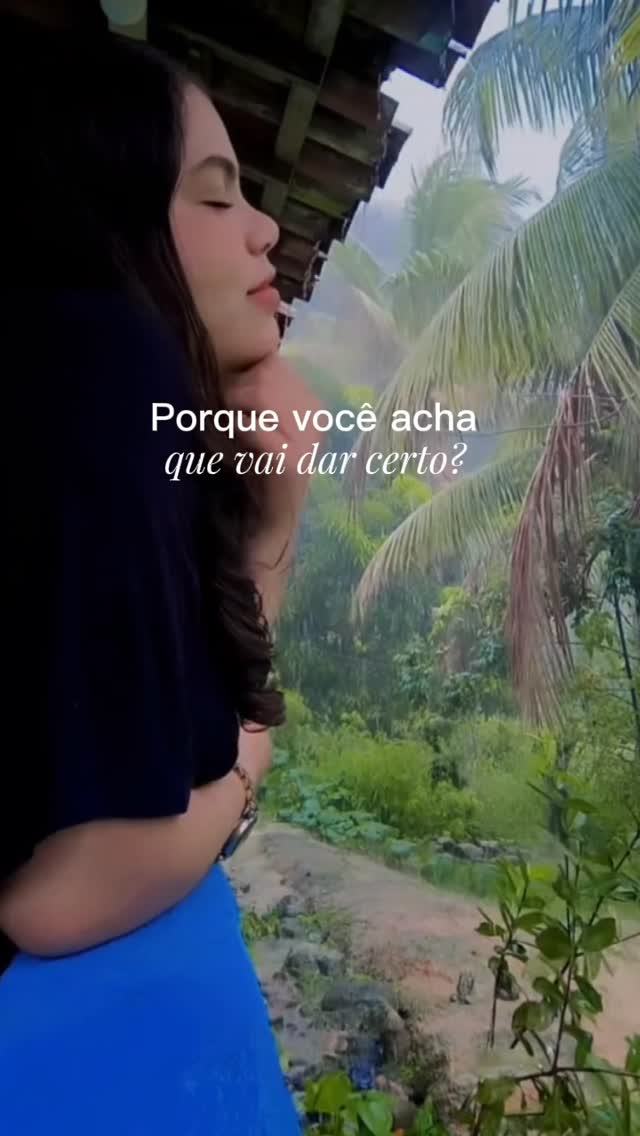 Seja forte e corajoso! Não se apavore nem desanime, pois o Senhor, o seu Deus, estará com você por onde você andar.

#forte #corajosa #Deusestácomigo #reelsgospel #viral
