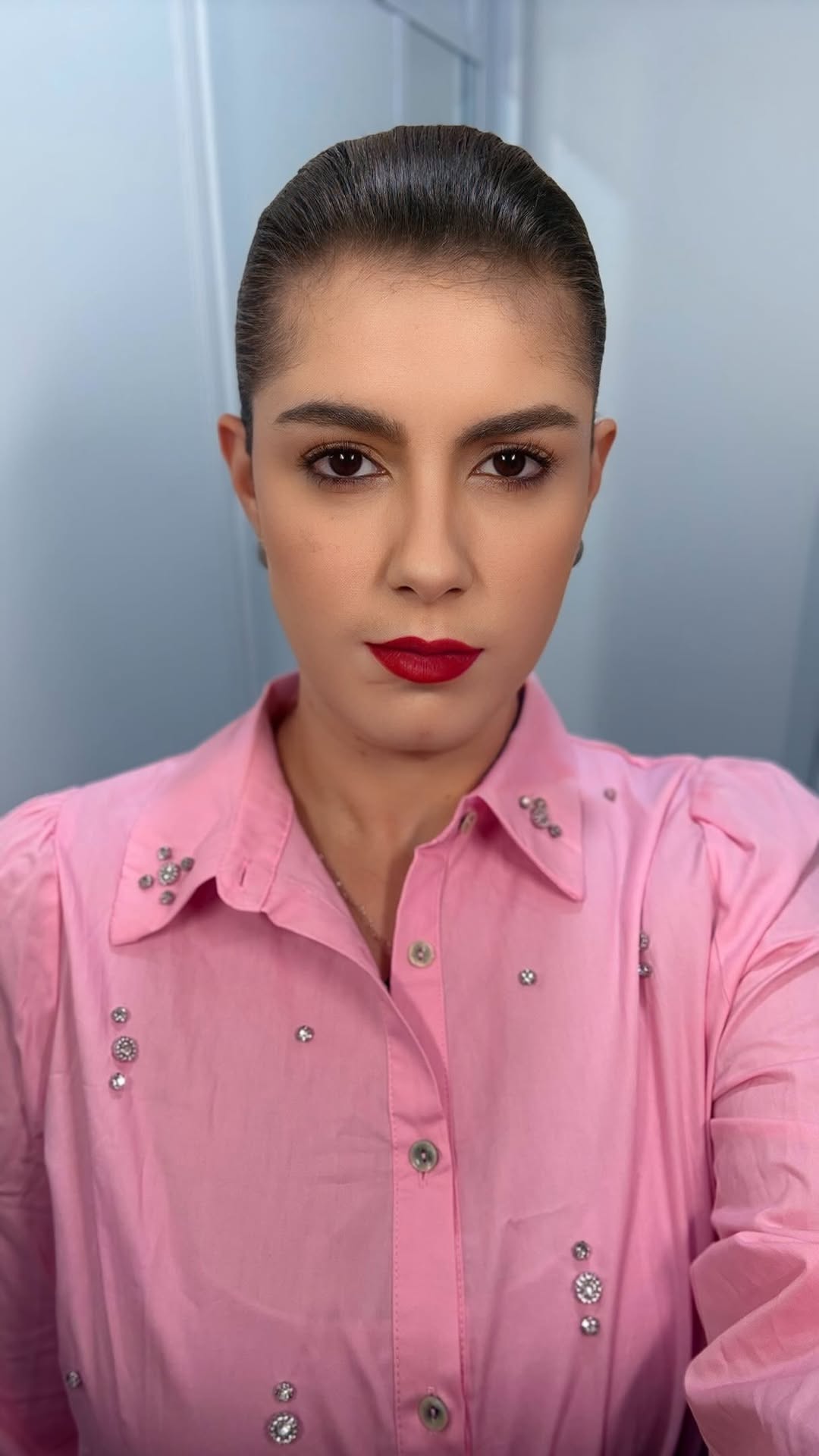 Pesquise por 5GYU7 na SHEIN para comprar exatamente o meu look e garantir descontos extras!

Casaquinho Branco ID 44312565 / Macaquinho ID 8835412 / Calça Rosa ID 34145222 / Kit Cropped ID 28856522 / Camisa Rosa com Strass ID 41477369 / Camisa Manga Curta Colorida ID 13744449

@sheinofficial @sheinbrasil 
#SHEINtrends #SHEINsaveinstyle
#ad