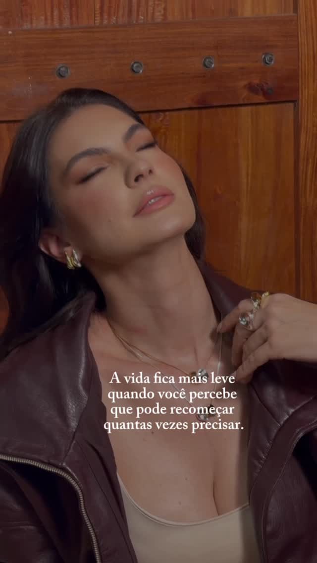 Bastidores e Recomeços… Isso é o que sou feita. 🤍✨

#bastidores #fotografia #semijoiadeluxo #beauty #reels