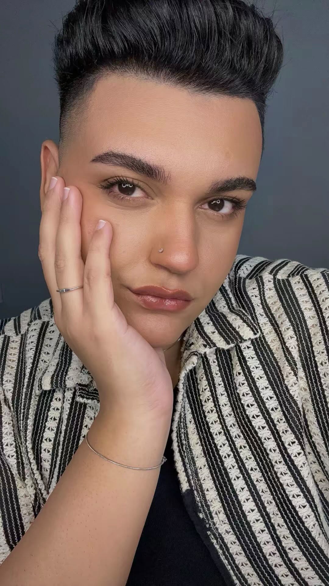 O Lip Oreo é bonito na embalagem... porque na boca 🍪🤭
.
Vídeo Usado - @angelic4silva @ivegotts 
.
#lipgloss #francinyehlke #gloss