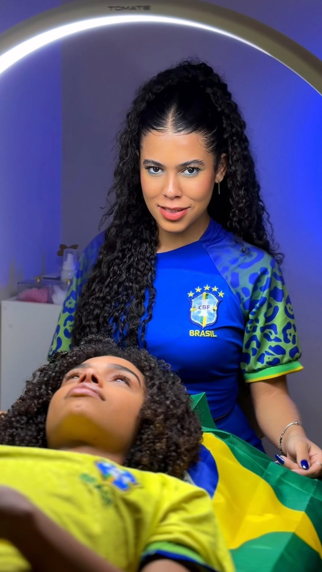 Cílios Foxy Eyes em clima de copa 🇧🇷 ⚽️
O que vocês acharam desse trabalho impecável da @estetica.alinebrito?