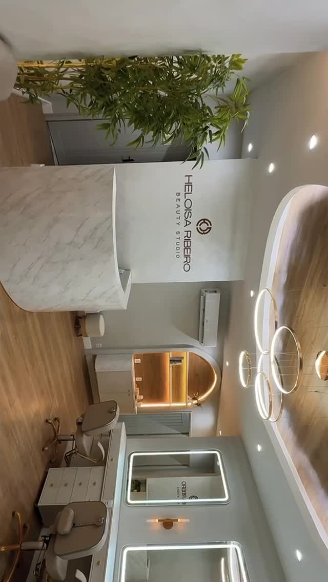 1 ano do novo HR Beauty Studio 🎉 
 Do jeitinho que sempre sonhei ♥️🙏🏼