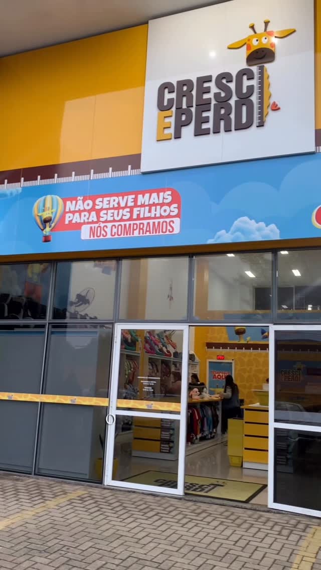 Ontem foi dia de conhecer a unidade da Cresci e Perdi de Capão da Canoa e claro, a Sophia foi junto para fazer o “teste de qualidade” da loja! 🧸🍼

Fomos em uma missão super especial: encontrar o vestidinho perfeito para a festa de 1 aninho dela. Além do espaço ser gigante e super completo, fomos muito bem atendidas pela Letícia, que nos deu um atendimento de excelência. ✨

O resultado? Saímos de lá apaixonadas e com o escolhido em mãos! Corram no vídeo para ver o escolhido. 💖

Se você é de Ca