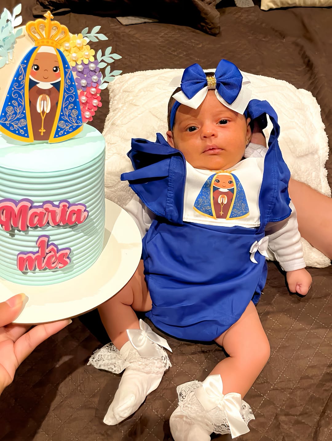 1 mês da minha Maria 💖

Há 1 mês conheci o amor mais puro e verdadeiro da minha vida. Você chegou e transformou tudo ao meu redor em amor, luz e gratidão.

Mamãe ama você infinitamente, Maria. 🎀