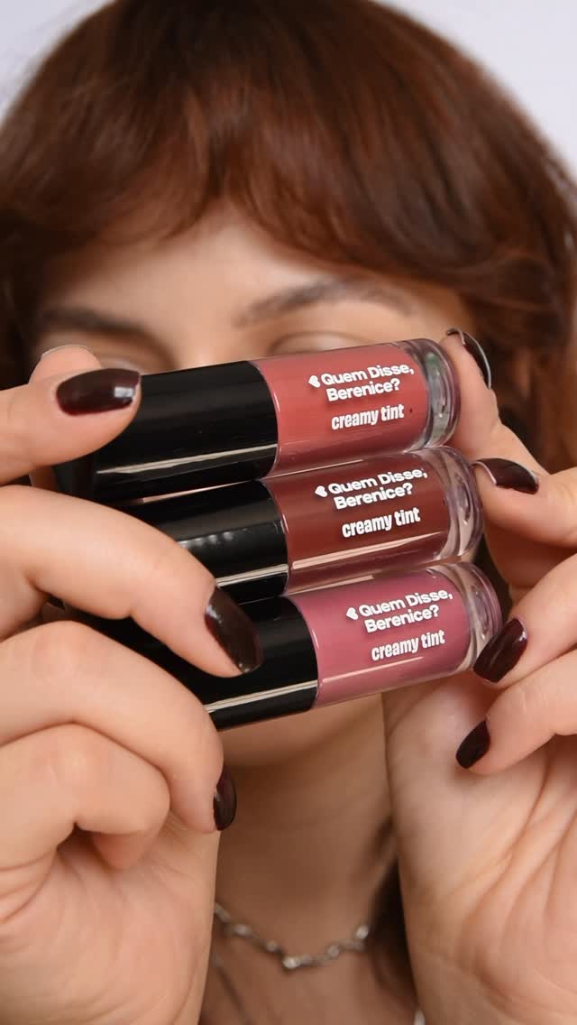 adeus boca de pressão baixa!
usei o creamy tint da @quemdisseberenice na cor cereja profundo 

#maquiagem #quemdisseberenice