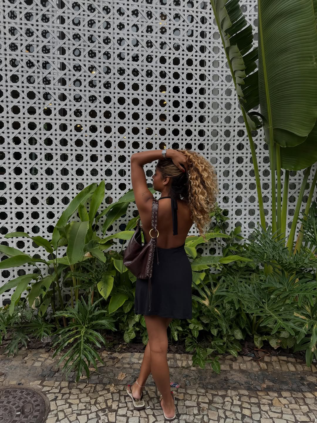 @calleriobrand 💐 o vestido perfeito existe 💐 
🏷️LUROCHA10