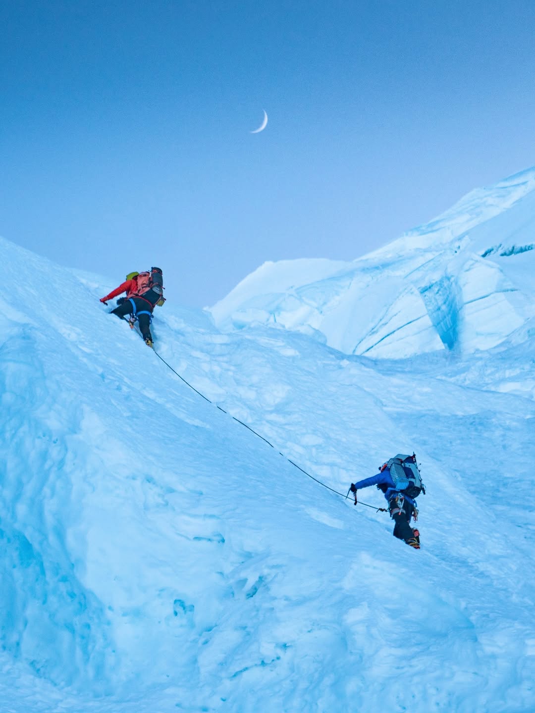 Um ano da sua partida, mas sua presença continua viva em nossos corações. Saudades eternas, Édson ✨🏔️