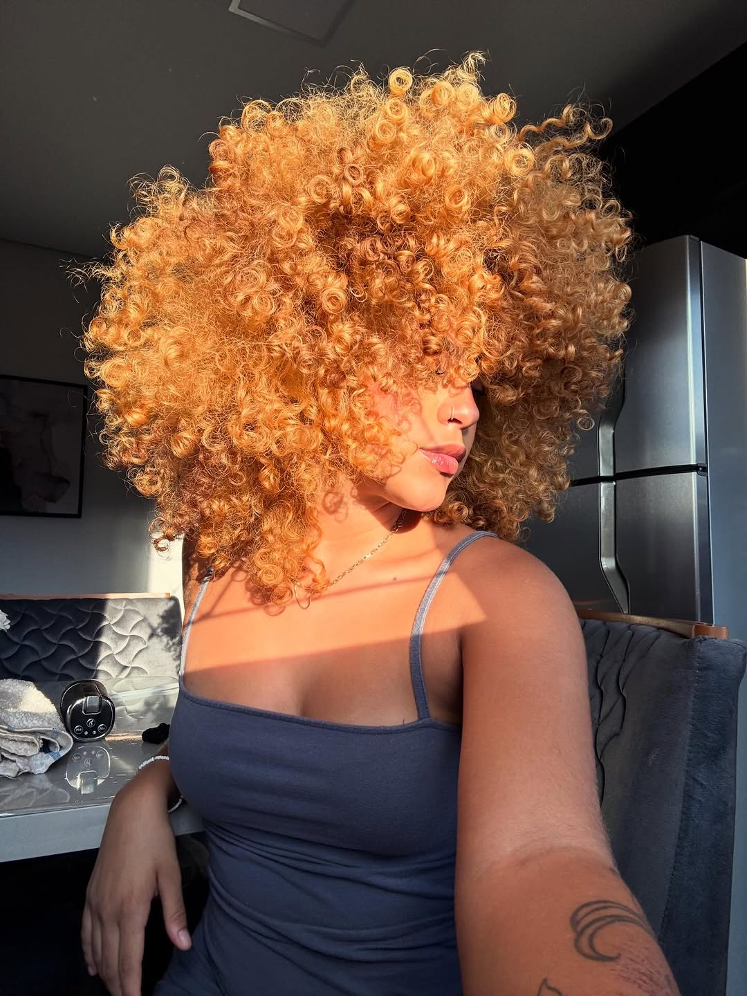 @manolasblack me deixando muito mais iluminada 🌞
#explorepage #cacheadas