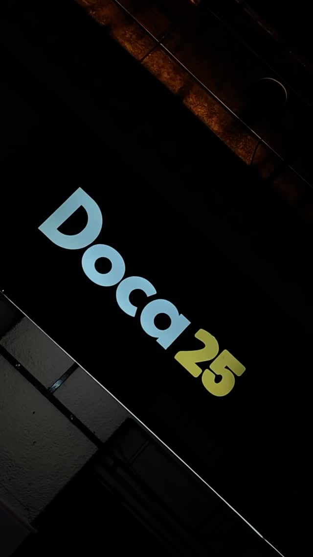 Onde a gente se encontra e o tempo voa ✈️

Se você ainda não conhece o @doca2.5 tá perdendo um dos melhores rolês da cidade!✨

Quem você levaria para esse rolê com você? Marca aqui! 👇

🎥Filemaker e editor: @felipesouzamedia
