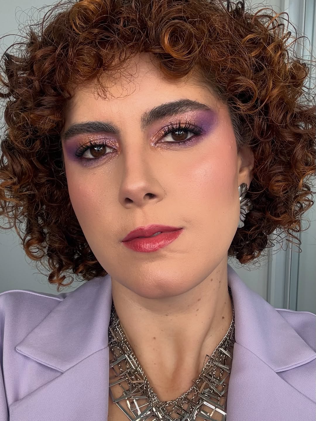 SEXTOU!! 

E eu me dei conta que não postei no feed essa make belíssima que eu fiz pro #sephoria 
Como eu amo eventos que eu posso viajar nas minhas makes coloridas 🧡💜

#sephora #sephoria #makecolorida