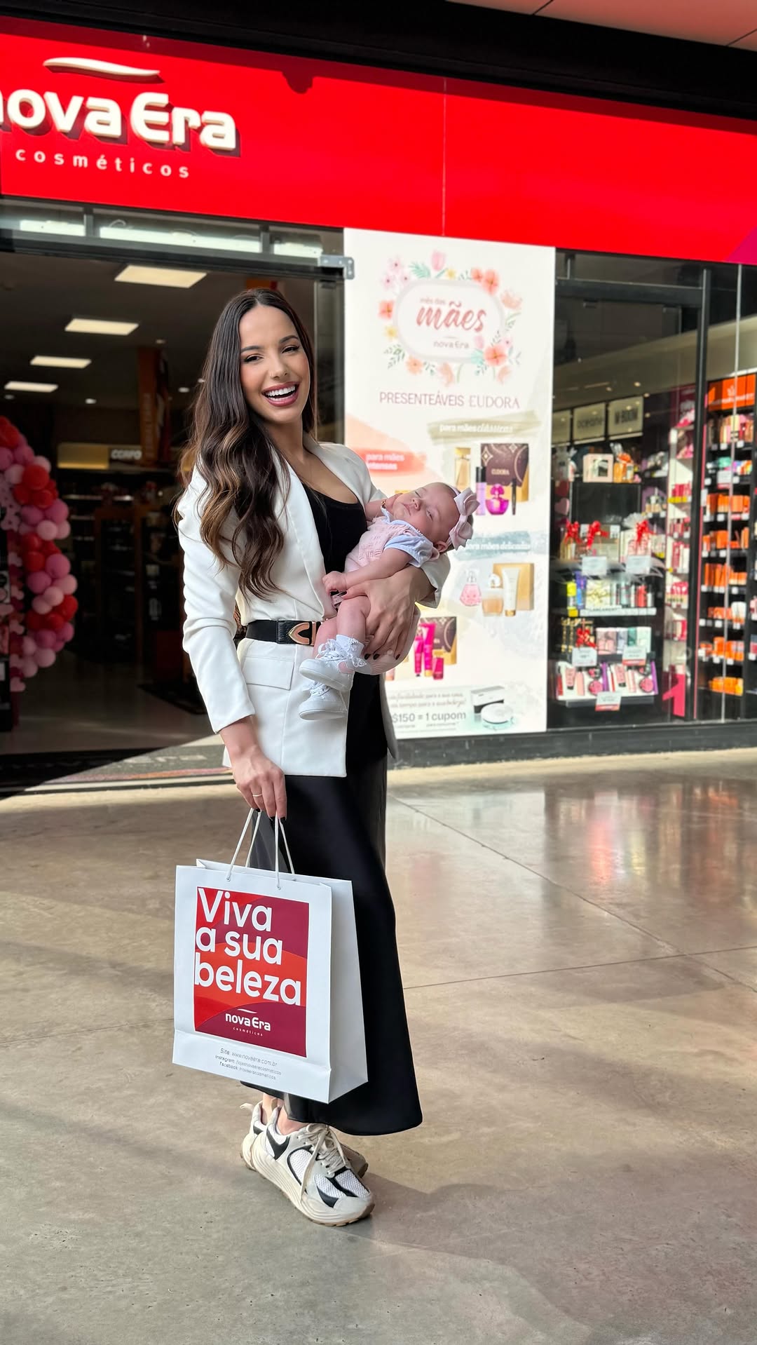 Mãe é colo, força, amor e recomeço todos os dias. 💖
Neste Dia das Mães, a Nova Era + Eudora celebram cada mulher e sua essência única. ✨

🎁 A cada R$150 em compras, ganhe 1 cupom para concorrer a um Robô Aspirador Autolimpante WAP.

Feliz Dia das Mães! 🌷

#diadasmaēs #eudora #novaera #AmorDeMae #autocuidado