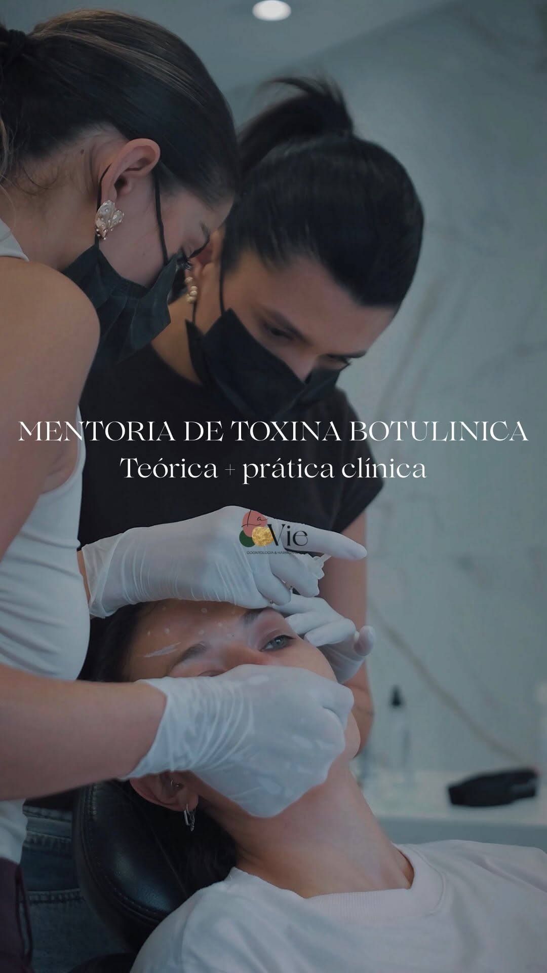 Por trás de cada ponto, existe um raciocínio.

Dias intensos de teoria e prática, formando não só técnica… mas olhar 💉✨

@dramaethe

.
.
. 

Video por @gaalhard0
