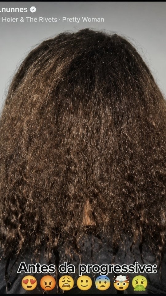 A transformação capilar através da escova progressiva é um processo que vai além da estética, impactando diretamente a rotina e a autoestima. Enquanto o "antes" costuma ser marcado pela busca por controle e praticidade, o "depois" revela fios alinhados, mas que exigem cuidados redobrados para manter a saúde da fibra.