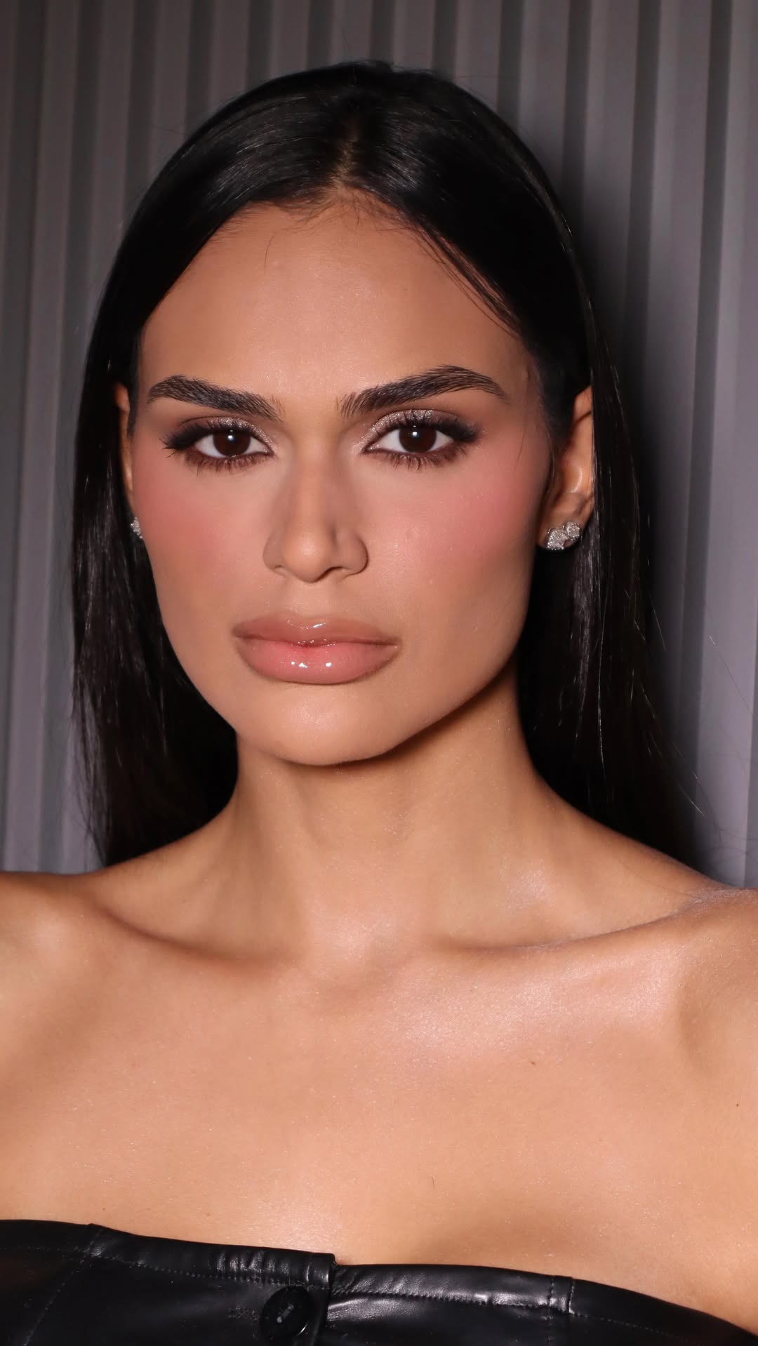 Testando a nova paleta do @makeupbymario 🤩🩶✨

#makeup #explorar #beauty #tutorial #maquiagem