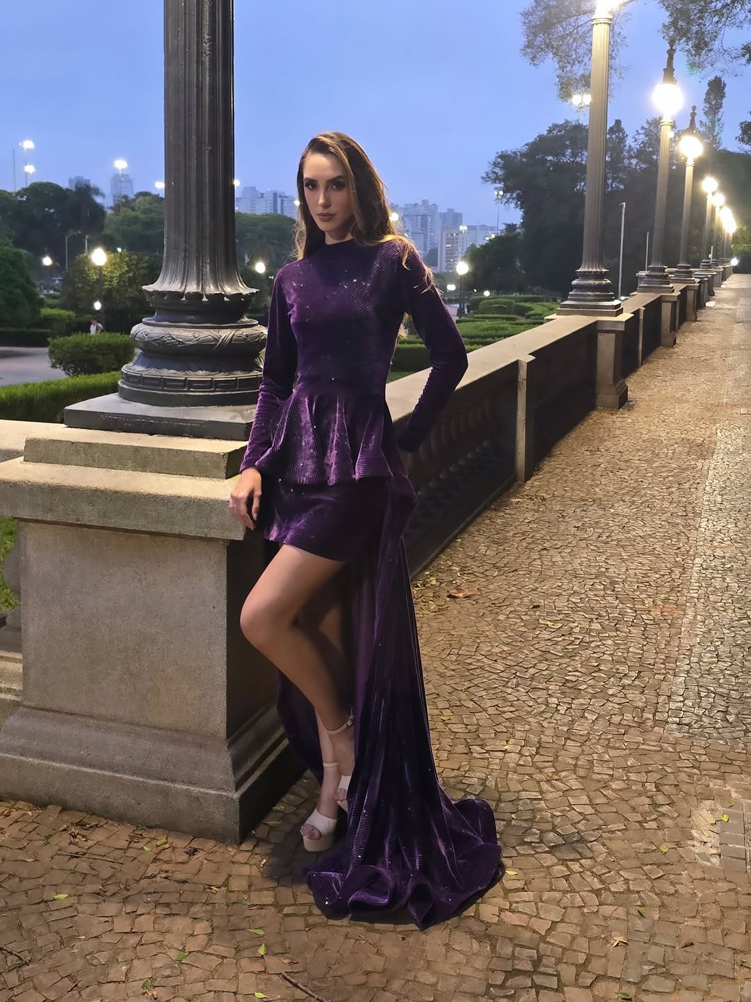 Lady in purple ! Road to miss universe brasil