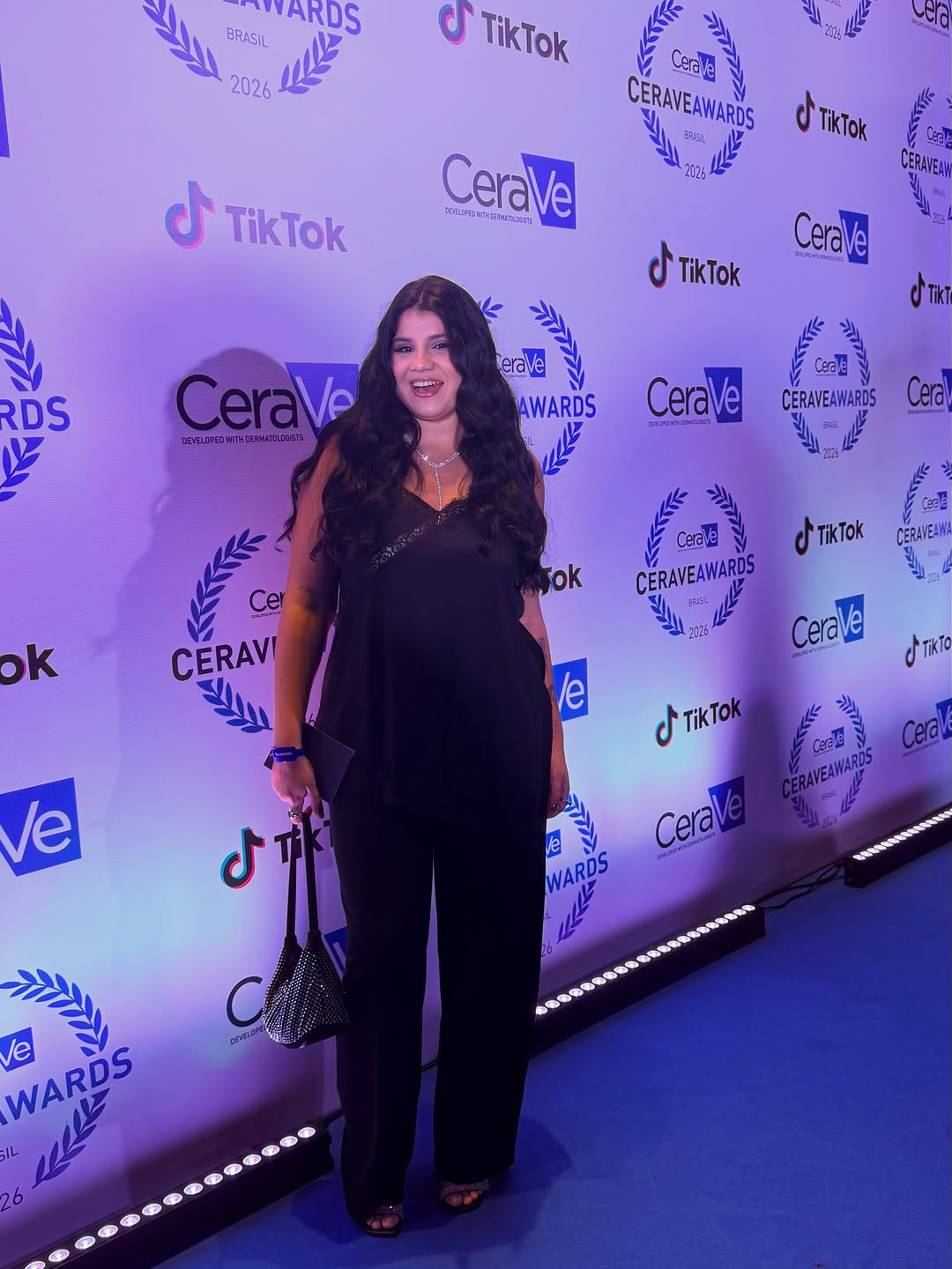 CERAVE AWARDS 2026 ⭐️ @ceravebrasil 💙 convite especial de @amazonbrasil ✨

Aí eu tô muito #ceralover, amigasssss! Que noite linda e divertida, amei cada momento junto com uma das melhores marcas de skincare do mundo! 

E que nunca nos falte potão (e agora potinhos tbm) @ceravebrasil 🫴🏼 

#amazoninfluencers #ceraveawardsbr