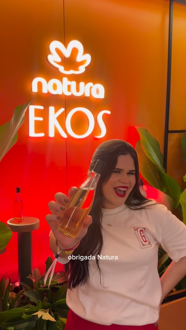 Uma noite vivendo toda a energia de ser perreché com a @naturabroficial 🧡✨

#naturaemparintins #natura #festivaldeparintins #amazonas #boigarantido | @consultoria.naturaeavon publi