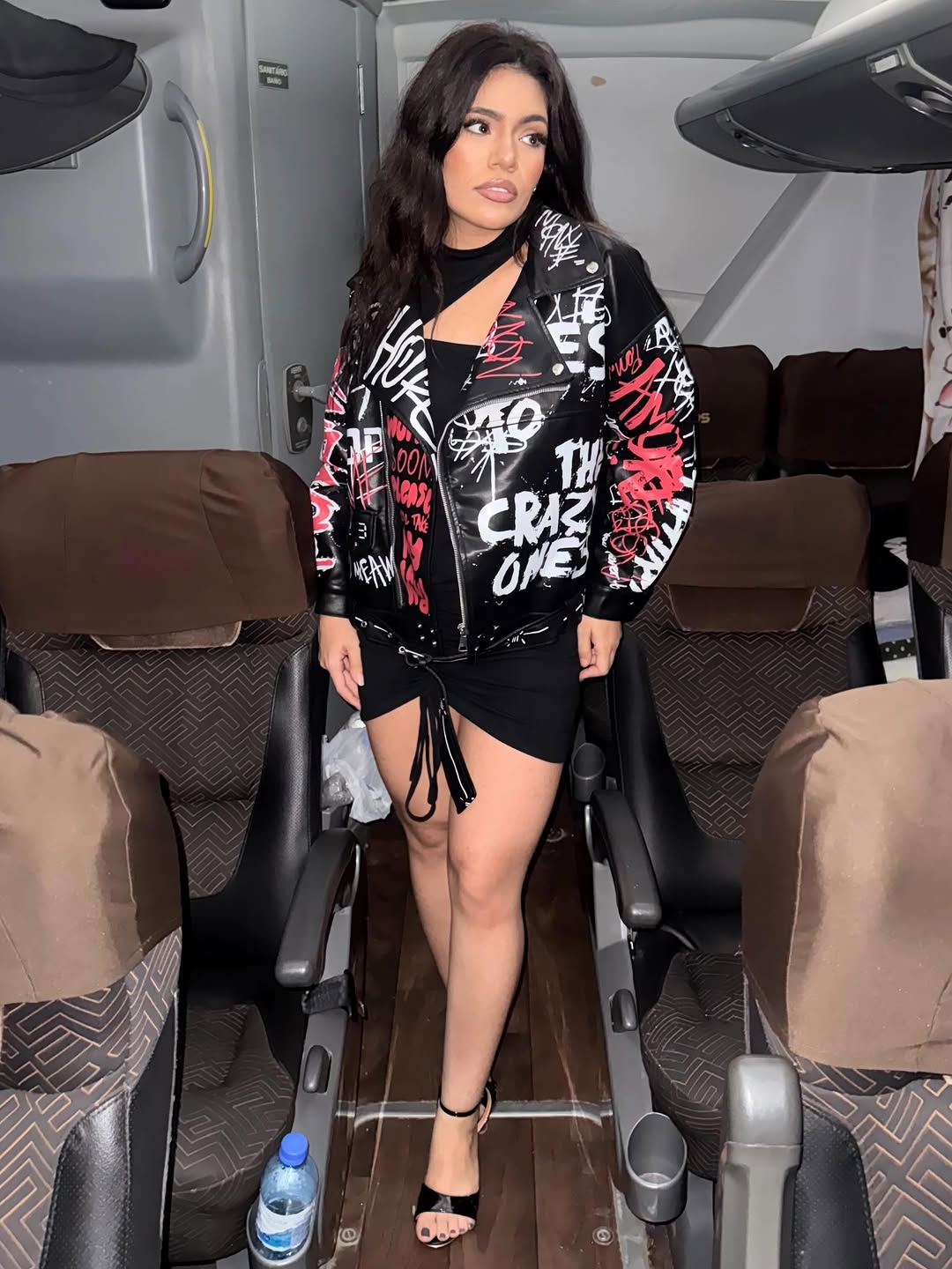 Lúgubre. Onírica. Inexorável e demasiadamente febril. 🧠

SHEIN Fit Check Challenge! Pesquise por PR82Q na SHEIN para comprar exatamente o meu look e garantir descontos extras!
@sheinofficial @sheinbrasil

ID jaqueta: 41618858

#SHEINtrends #SHEINsaveinstyle #ad