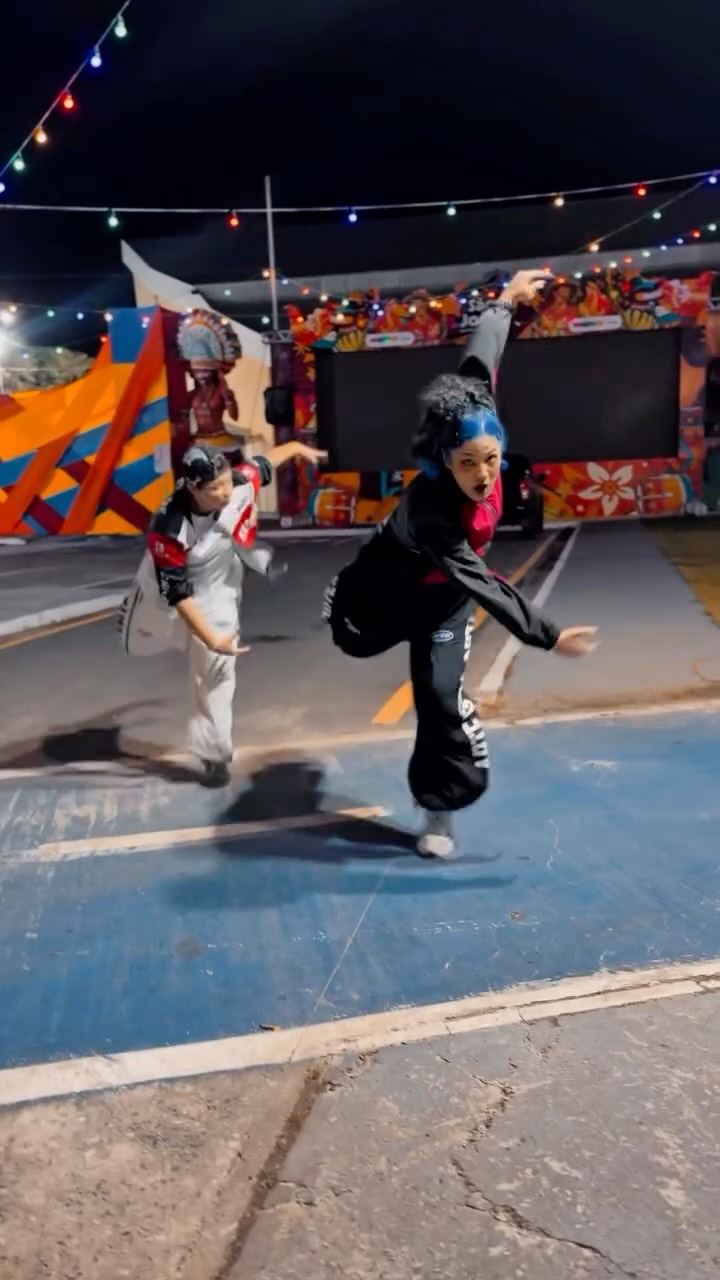 WE GO!

Mais uma do CORTIS e se reclamar vai ter um terceiro vídeo 😌✨✨

Gravação: @camisdeaquario 
Edição: @_motionblue_ 
Calças e camisetas da @artegeraarte 

#CORTIS #TNT #dancecover #kpopcover #COER