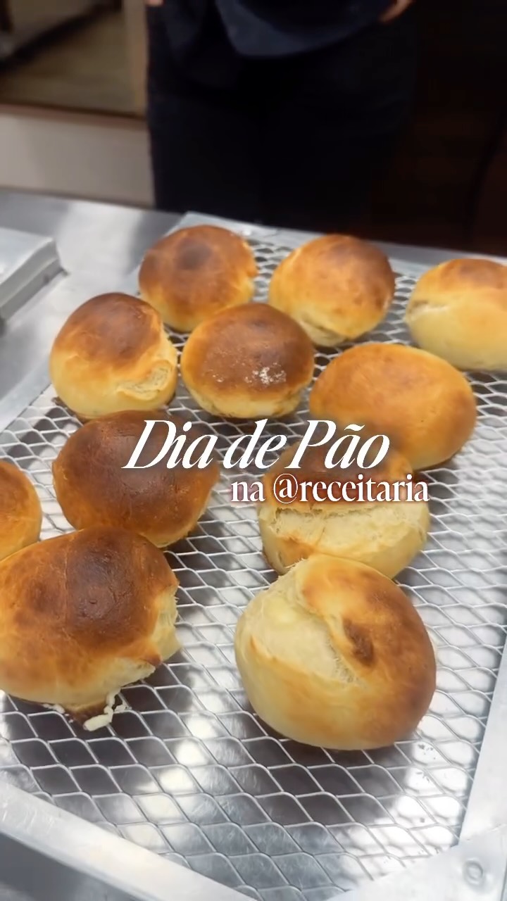 dia de terapia na @receitaria com um pão doidinho que cresce na água morna 🫨
.
.
.
.
#cursoculinaria #cursogastronomia #aprendacozinhar