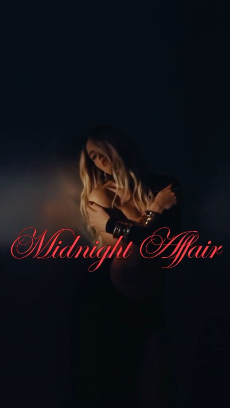 NEW IN: MIDNIGHT AFFAIR

O inverno ganha uma nova atmosfera com peças que ocupam o espaço sem pedir licença.

Tons noturnos, texturas que estruturam e silhuetas que transitam entre frieza e desejo. Para quem não pede atenção e mesmo assim, tudo responde.

Conheça a nova coleção MIDNIGHT AFFAIR pelo site & lojas KYCo.

shop now
—— 🛒 kyco.com.br

#newin #winter #kyco #kycogirls