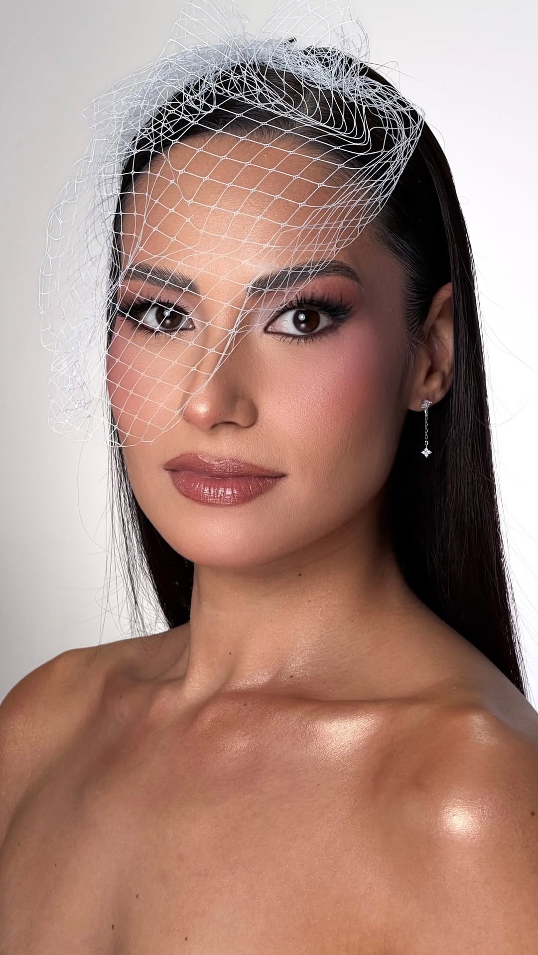 CIVIL BRIDE 🤍 @ligiatomiko 
.
.
.
HAIR @filipe_torres_ 
.
.
.
INFORMAÇÕES SOBRE CURSOS E AGENDAMENTOS 38 9 8434-8011 
.
.
.
#casamento #noivas #beautybride #bride #vintagebride