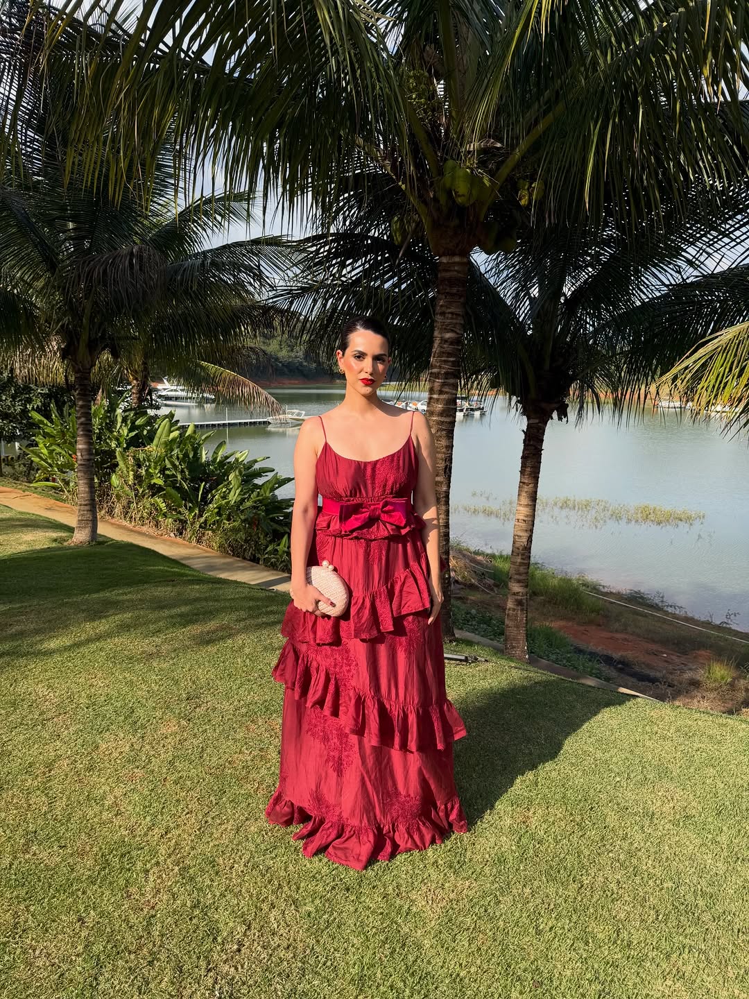 um fim de semana de muito amor, diversão e felicidade! Minha Marcelinha casou ♥️♥️♥️♥️ te amo te amo

vestido @bobonews 
bolsa @isla_oficial 
batom Elson 4 @patmcgrathreal 
gravei a make pra vocês, posto mais tarde ♥️

#casamento
