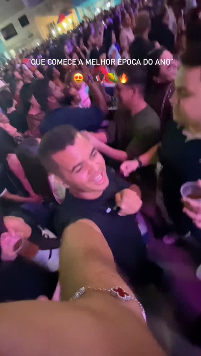Vocês vão festejar no São João? 🤭🪗
:

:

:

:
#reels #instagram #saojoão #nordestemeupaís #fy