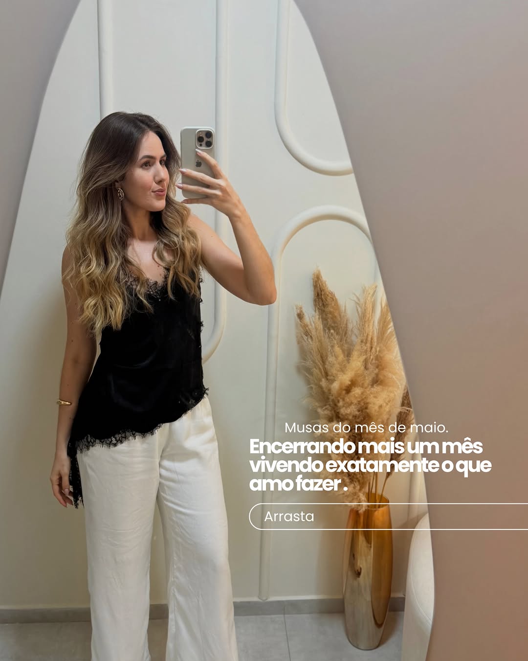 Os últimos penteados do mês carregando exatamente a essência que eu amo transmitir: leveza, elegância e beleza 🤍

Não consegui registrar todas, mas obrigada a cada cliente que escolheu viver seu momento de beleza comigo✨