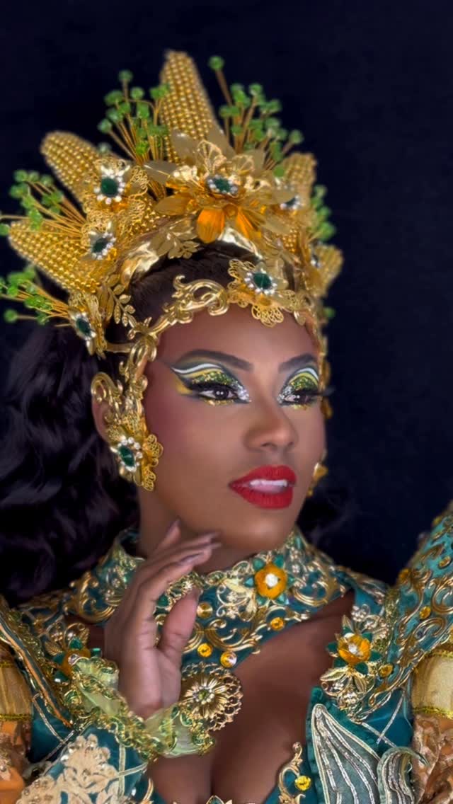 Meses de preparação. Uma noite para brilhar. ✨🌽

Hoje é estreia da nossa @qjlumiaroficial