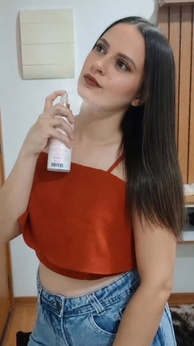 ✨ Um toque, um aroma e muita confiança! 🤍🌸
Nada melhor do que se sentir linda, cheirosa e pronta para qualquer momento. E o melhor: você também pode garantir o seu com desconto usando meu cupom!

🎀 Cupom: BBVANUSAPORTINELLYOFICIAL

#PerfumeFeminino #AchadinhosDeBeleza #CuidadosPessoais #InfluenciadoraDigital