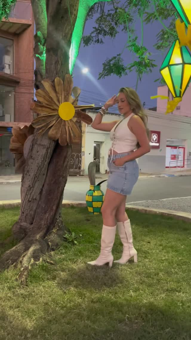 Foi perrengue viu🫠 mais no final deu tudo certo 👌🙏❤️😍 A coleção estará disponível neste sábado dia 06/06 já segue a loja @dudabellamodasoficial pra conferir tudoooo👌🔥