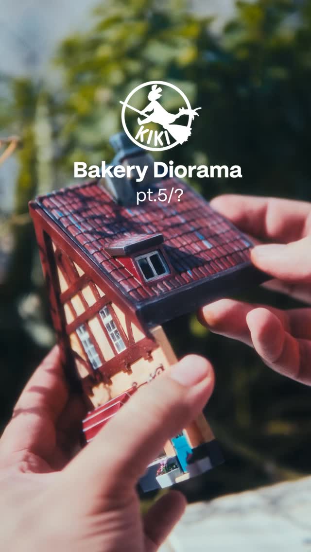 Part 5 of the Kiki's Delivery Service Bakery Diorama! 🥨❤️ In this part, I finished painting the roof, which I thought was going to be one of the most challenging parts but it actually went pretty smoothly
Follow for part 6!
#diorama #miniature #ghibli #kikideliveryservice #dıy