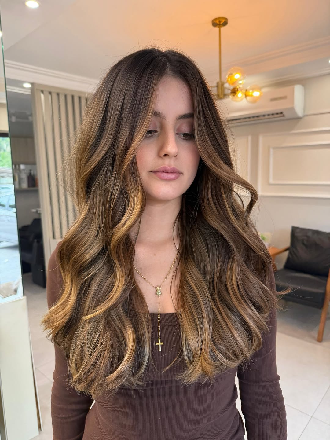 ✨ O iluminado perfeito existe… e eu posso te provar 🤎

#MorenaIluminada #HairTransformation #cabelochocolate