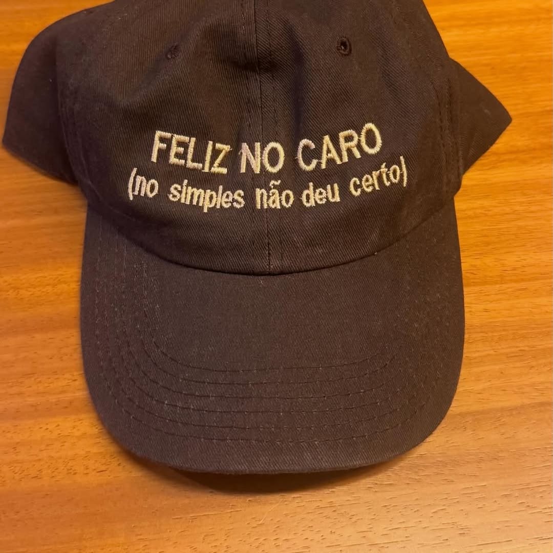 A maturidade me ensinou muita coisa.
Economizar não foi uma delas. 🤍✨

Quem também é assim levanta a fatura do cartão. 😂

#vidareal
#humor
#humorbrasil
#40s 
#viral