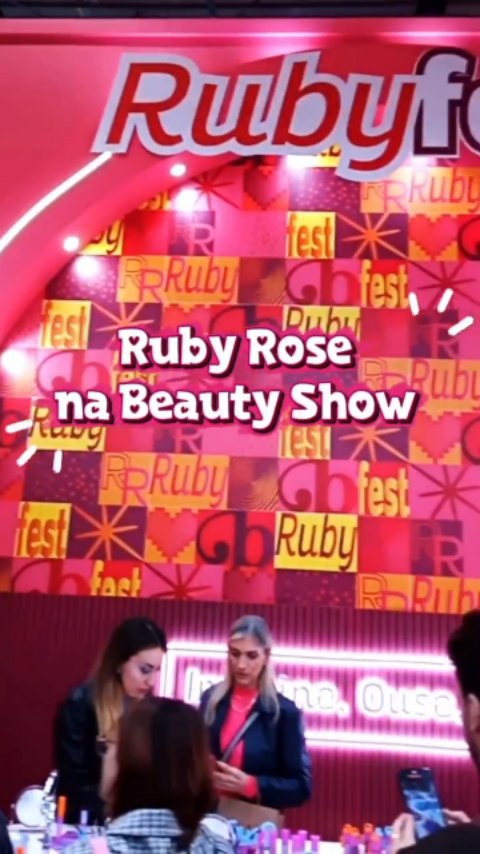 🎉 Sejam bem - vindos a Rubyfest! 🎉

Esse foi o tema do stand da @rubyrosebrasil na @beautyshowoficial 😍
Cada linha foi separada como os palcos dos festivais.
Achei a ideia incrível! Tudo lindo e impecável. Pude ver e testar os últimos lançamentos e colocar alguns na minha lista de desejos 🤭

Foi uma experiência única e inesquecível. Estou muito feliz por, mais um ano, fazer parte disso. Obrigada pelo convite @rubyrosebrasil 💖
.
.
.
#ugcbeautyshow #yoougroup #rubyrose #rubyrosebrasil #beauty