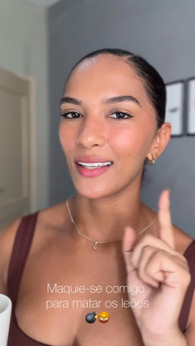 Minha maquiagem de todos os dias✨

Eu começo meu dia arrumada e maquiada porque ele só é bom se eu estiver me sentindo bonita🫶🏽