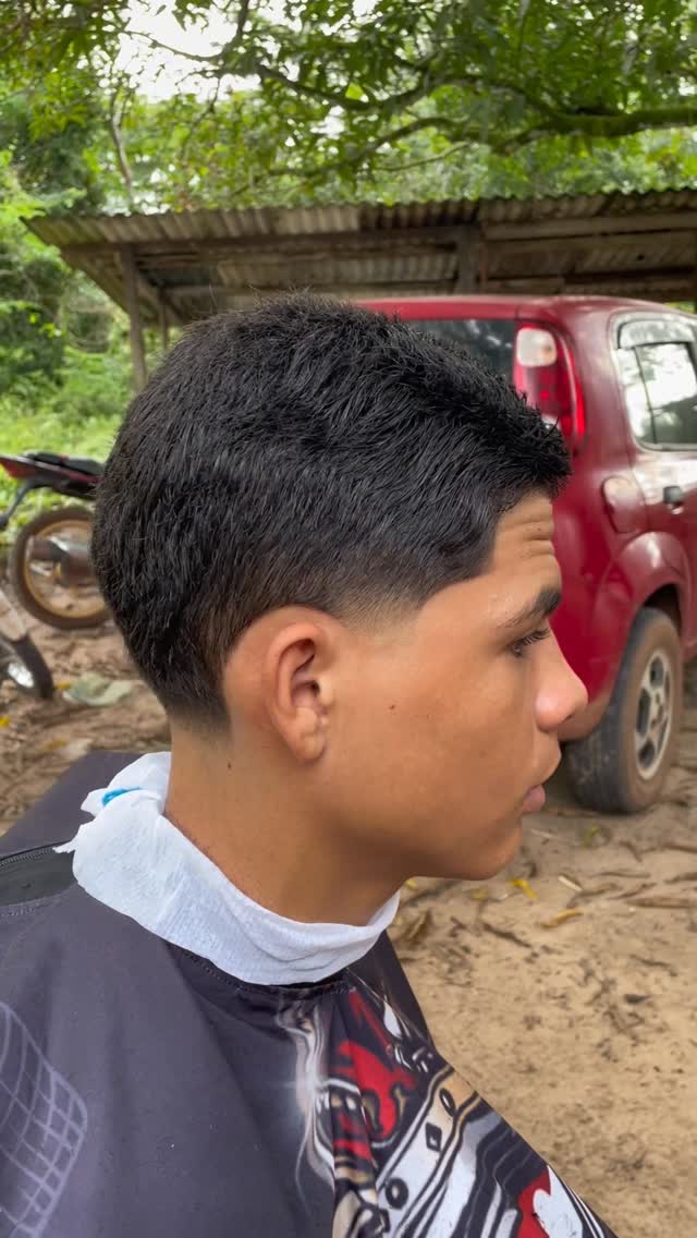 Corte americano 💇🏻‍♂️💈
.
Gostou?
Compartilha 😍💈