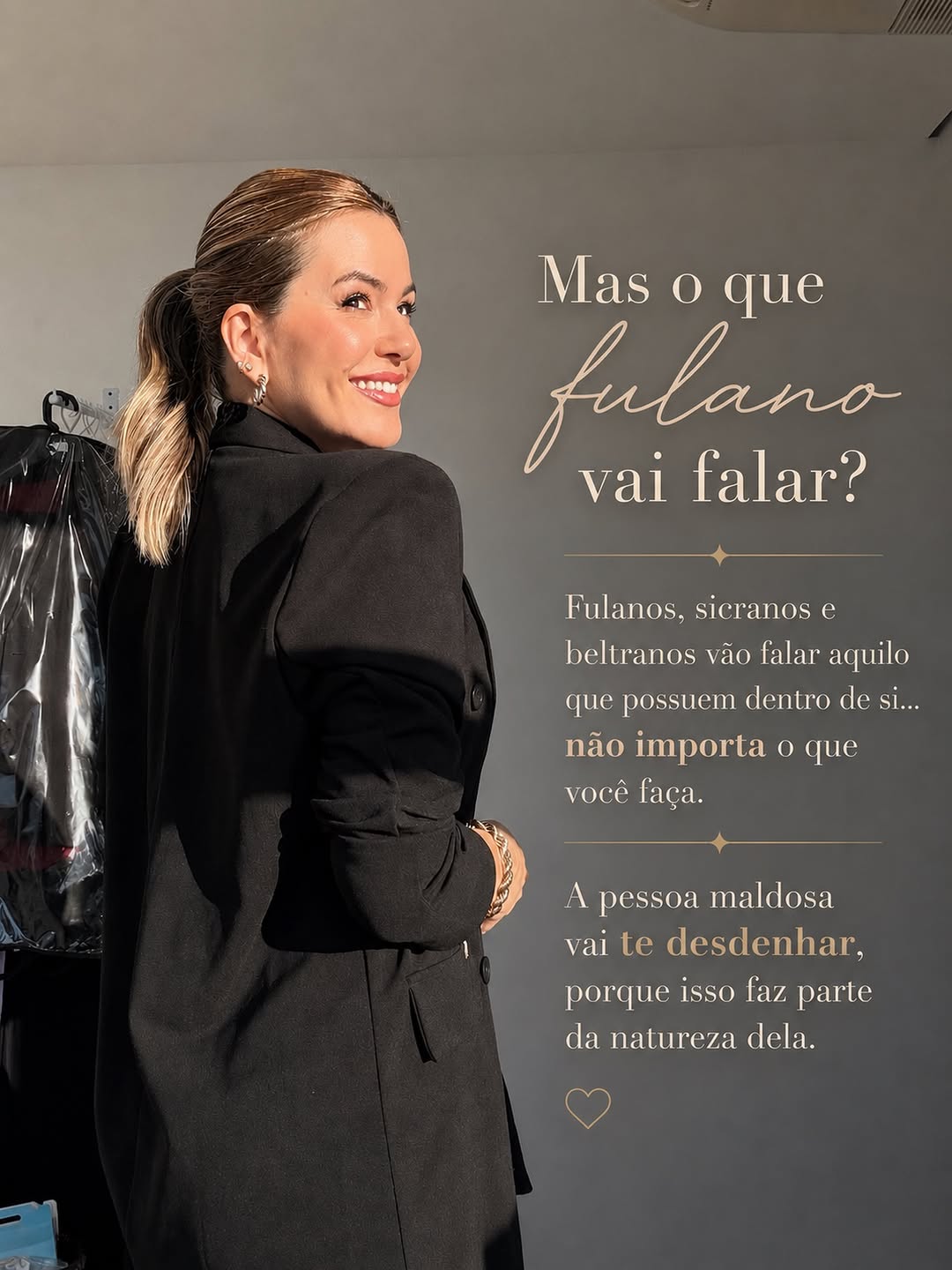 Você se preocupa demais com o que pensam ou dizem sobre você? 

Quando alguém te desdenha, te critica ou tenta diminuir sua luz, lembre-se: ninguém oferece ao outro aquilo que não possui dentro de si.

Proteja sua paz. Honre sua essência. E nunca permita que a visão limitada de alguém diminua a grandeza que existe em você. 🤍