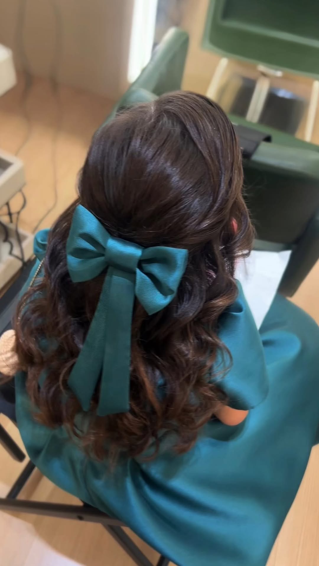 Amo acompanhar cada etapa da produção e ver a transformação acontecer. Não é apenas sobre penteados ou maquiagem, é sobre fazer você se sentir linda, confiante e pronta para viver momentos especiais.

Cada detalhe é pensado com carinho para que o resultado seja exatamente como você sonhou. 💛

📲 Agende seu horário e venha viver essa experiência.

#penteados #maquiagemprofissional #noivas #belezafeminina #reelsbrasil