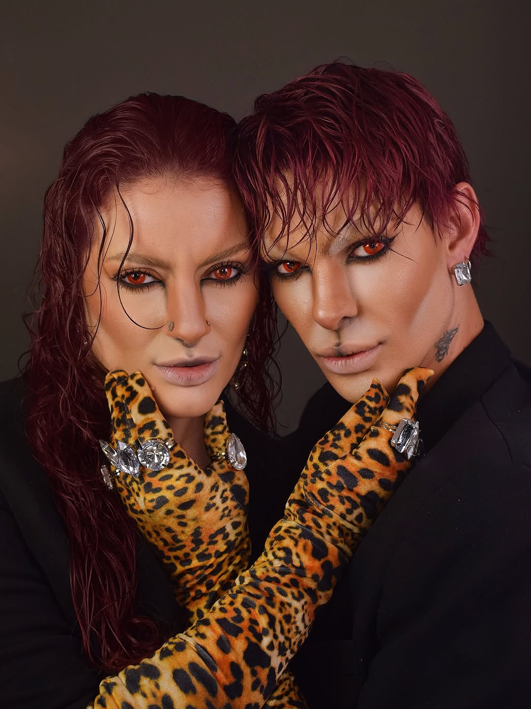 LEOPARD SISTERS 🐆
.
@anakleinbeauty_ & @henriqueandreato 
#makeup #leopard #maquiagemartística #cuiaba
