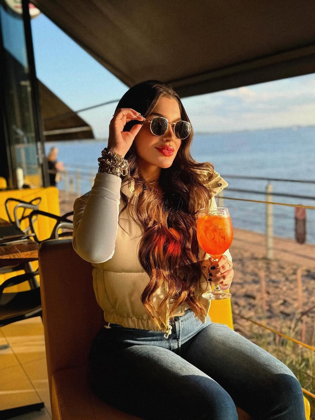 “A felicidade está onde menos se espera. 
É a razão pela qual vivemos. 
É o pôr do sol por qual esperamos.” 🌞✨

De um final de sábado incrível! 🥹🤏🏻💛

#Sunset #FinaldeDia #Sábado #Sol #Summer