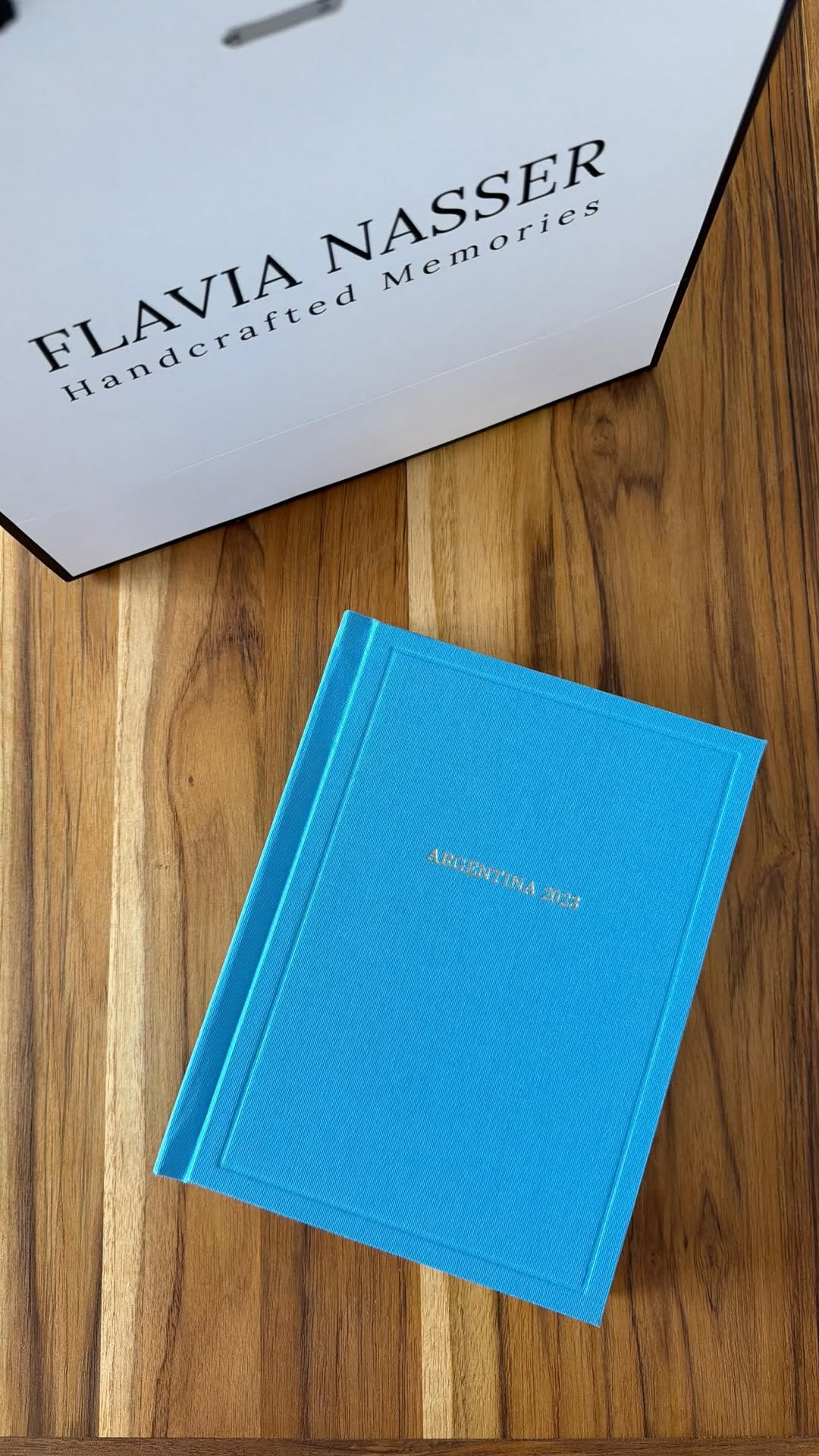 sou completamente apaixonada!!!🥹

temos cupom: MELFN no site da @flavianasserlivros 🤎 

#presentes #flavianasser #ideiasdepresente