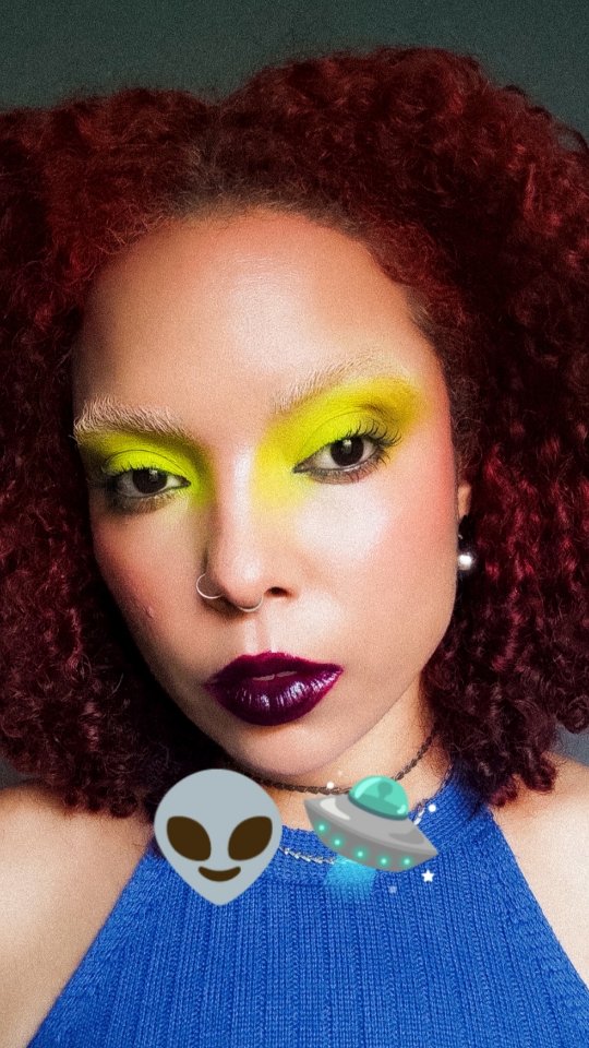 👽💚🛸Meu hiperfoco do momento é o @mayk.leao . Ele realiza um trabalho lindo com animais gente💚 feliz de ter conhecido um trabalho tão lindo através de um registro extraordinário de um tema que amo.
Na make eu usei:
*Paleta Tropical Matte @ludurana
*BT Alien cor Alien Néon (olhos, boca, face) @linhabrunatavares
*Blush Compacto Rosé Sangria @eudora
*Blush Compacto Stay Fix cor MC60 @rubyrosebrasil
*Máscara de Cílios Super SIZE @baunycosmeticos
*Gloss Tint Shine Ink cor SI60 @rubyrosebrasil
*Bru