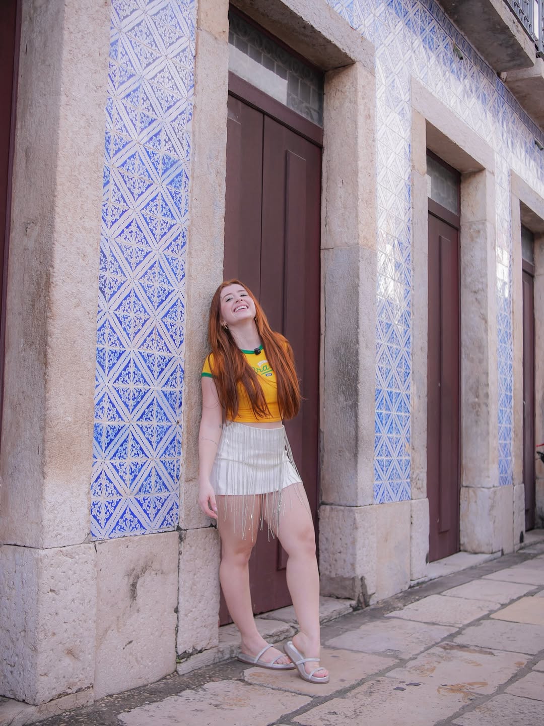 Aproveitei o cenário lindo do Centro Histórico para alguns registros no meio das gravações da nossa campanha de Copa que vem aí 🇧🇷 ✨

📸 @vertfilmes_