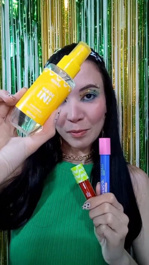 A escolha PERFEITA pra brilhar, vibrar e arrasar na copa com @melu.brasil 🤩

💙  Flick It - Máscara para Cílios, Cor: Ocean Eyes
💚 Ginga - Gloss Labial, Cor: Borogodó
💛 Body Splash Bananinha
.
.
.
#meluvibesugc #yoougroup #melu #melulovers