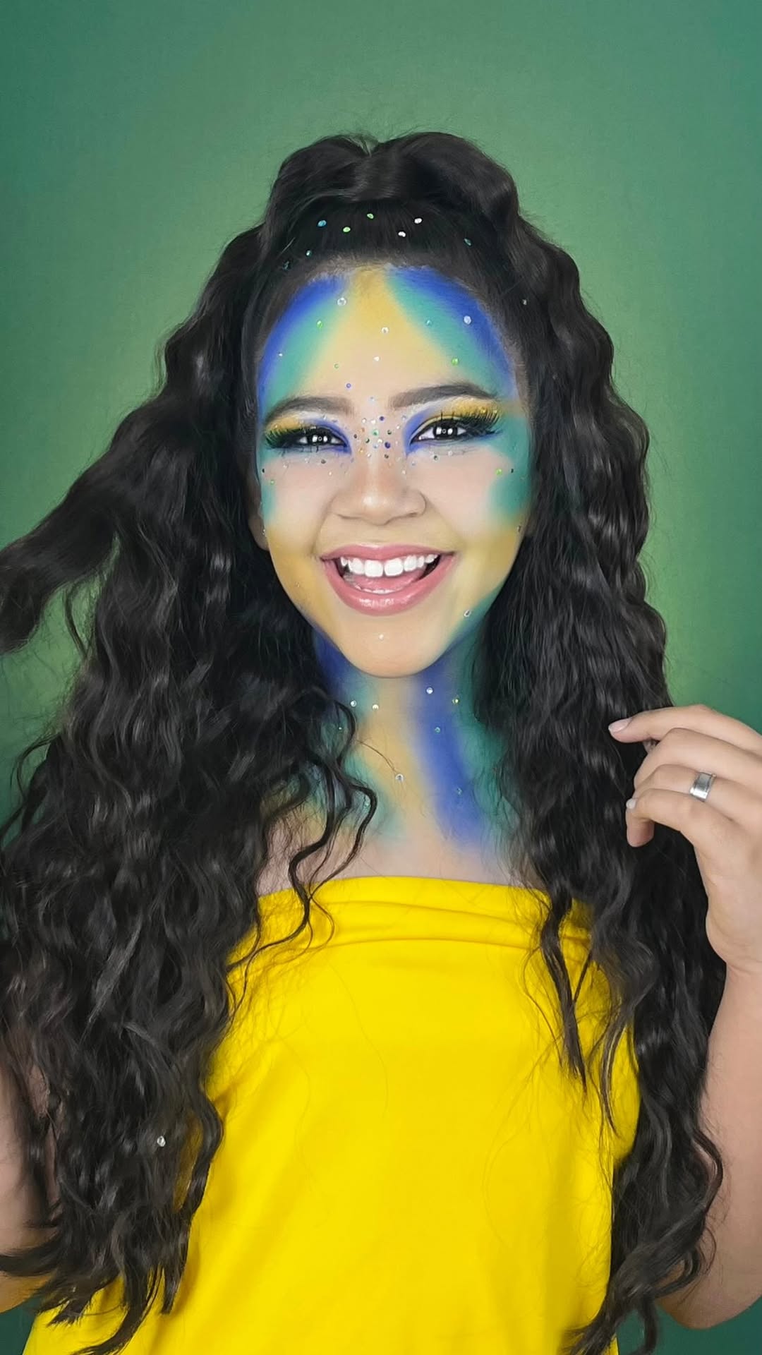 🇧🇷✨ Rumo ao HEXA! ✨🇧🇷

Entre cores, paixão e muito orgulho de ser brasileiro, seguimos na torcida pelo nosso Brasil! 💚💛⚽

🎶 “País do Futebol” — @mcguime 

#copa2026 #Brasil #PaisDoFutebol #CopaDoMundo #TorcidaBrasi